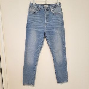 Forever21 Light Wash High Waisted Mom Jeans